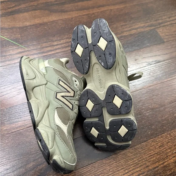 New Balance Sage Green Athletic Shoes - Picture 3 of 4